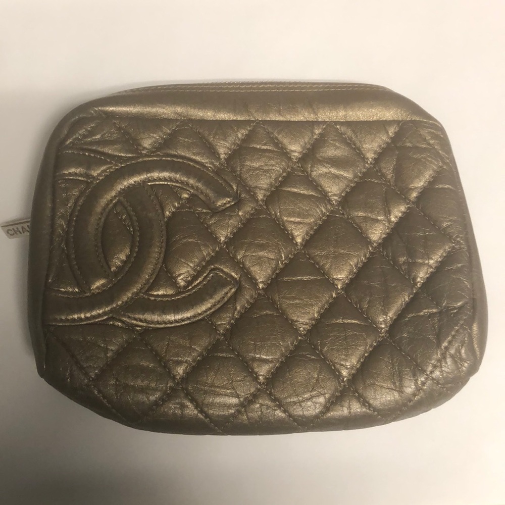 AUTHENTIC CHANEL SMALL BAG
